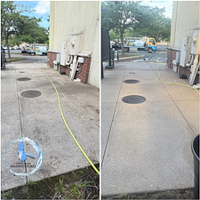 Commercial-Pressure-Washing-for-Starbucks-in-Mobile-AL-Baldwin-Countys-Top-House-Washing-Company-Delivers-Sparkling-Results 2